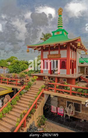 07 26 2007 Vintage Nipponzan Myohoji Ein japanischer buddhistischer Tempel in Puri , Odisha Orissa.Indien Asien. Stockfoto