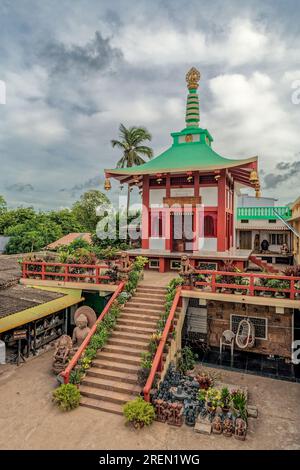 07 26 2007 Vintage Nipponzan Myohoji Ein japanischer buddhistischer Tempel in Puri , Odisha Orissa.Indien Asien. Stockfoto