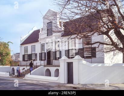 Das Reinet House in Graaff-Reinet, in der südafrikanischen Provinz Ostkap, wurde als Pfarrhaus erbaut und ist heute ein Museum. Stockfoto