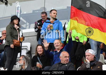 Tubize, Belgien. 27. Juli 2023. Fans Deutschlands bei einem Fußballspiel zwischen Frauen unter 19 französischen und deutschen Nationalmannschaften beim UEFA Women's under-19 EURO Final Tournament im zweiten Halbfinale am Freitag, den 27. Juli 2023 in Tubize, Belgien , Kredit: Sportpix/Alamy Live News Stockfoto