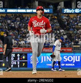 Los Angeles, USA. 28. Juli 2023. Cincinnati Reds Spencer Steer umrundet die Basen, nachdem er am Freitag, den 28. Juli 2023, während des siebten Inning im Dodger Stadium in Los Angeles einen Schieber 357 Meter in das linke Feld gestoßen hat, um 15. Uhr vor dem Los Angele Dodgers Reliever Yency Almonte zu suchen. Foto: Jim Ruymen/UPI Credit: UPI/Alamy Live News Stockfoto