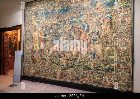 Die Santa María Stiftung restauriert Wandteppiche aus dem Diözesanmuseum von Albarracín, dem Bischofspalast des 18. Jahrhunderts, Teruel, Aragon, Spanien. Stockfoto