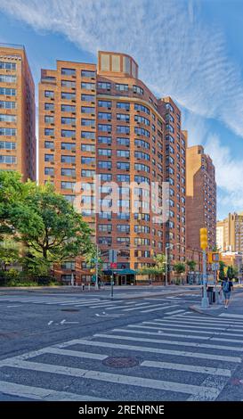 West Village: 14 Horatio Street, Van Gogh, ist ein Hochhaus im Greenwich Village Historic District in Manhattan. Stockfoto