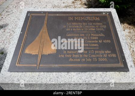 Paris, Flughafen Charles-de-Gaulle, Denkmal für die Opfer des Concorde-Absturzes am 25.7.2000 // Paris, Flughafen Charles-de-Gaulle, Denkmal für die VI Stockfoto