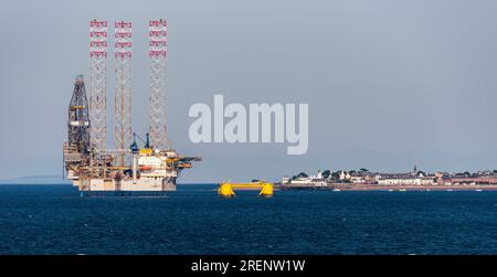 Port of Cromarty Firth, Invergordon, Schottland, Vereinigtes Königreich. 3. Juni 2023 Die Shelf Drilling Festung Schiffe vor der Küste, Cromarty Firth, Stockfoto