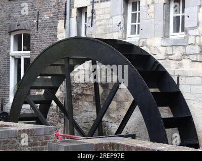 Die Wassermühle Bisschopsmolen (Bishop's Mill) befindet sich im Viertel Jeker in Maastricht, Niederlande Stockfoto