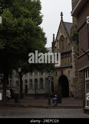 Basiliek van Onze Lieve Vrouwe (Basilika unserer Lieben Frau) romanische katholische Kirche in Maastricht, Niederlande Stockfoto