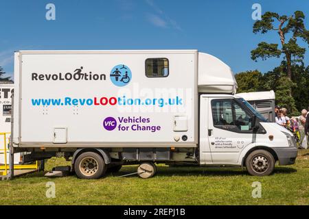 Revolootion Barrierefreie Toilette und Wickeleinrichtungen bei der Sandringham Flower Show. Stockfoto