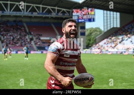 Wigan, England - 29. Juli 2023 - Abbas Miski of Wigan Warriors feiert. Rugby League Betfred Super League , Wigan Warriors vs Leigh Leopards im DW Stadium, Wigan, UK Kredit: Dean Williams/Alamy Live News Stockfoto