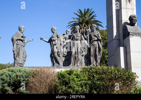 Blick auf das Denkmal für José Enrique Rodó Graces Parque Rodó, Montevideo. Stockfoto