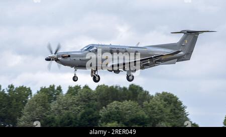 Finnische Luftwaffe – Pilatus PC-12, Ankunft bei RAF Fairford für die Royal International Air Tattoo 2023. Stockfoto