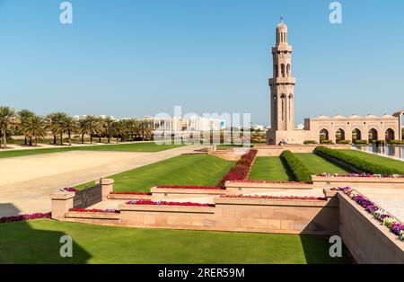 Minarett der Großen Moschee des Sultans Qaboos in Muscat, Oman, Naher Osten Stockfoto