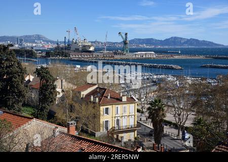 Hafen von Marseille, Dock oder Docks & Bucht von Marseille vom Estaque Marseille Frankreich Stockfoto