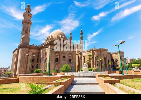 Moschee-Madrasa von Sultan Hasan, eine der größten Moscheen der Welt, wichtiges muslimisches Wahrzeichen, Kairo, Ägypten. Stockfoto