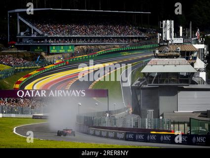 SPA - Max Verstappen (Red Bull Racing) und Charles Leclerc (Ferrari) während des Sprintrennens auf dem Circuit de Spa-Francorchamps, vor dem Grand Prix von Belgien. ANP SEM VAN DER WAL Stockfoto