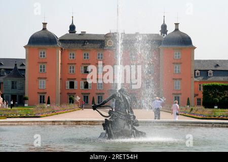 Brunnen im Schloss Schwetzingen, Schloss Schwetzingen, nahe Mannheim, Baden-Württemberg, Deutschland Stockfoto