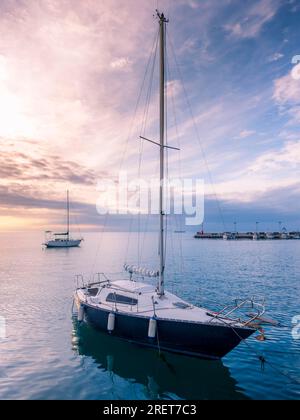 Segelschiffe im Hafen von Koper in Slowenien Stockfoto