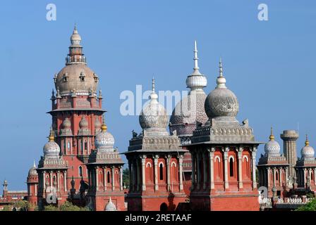 High Court in Parrys Corner, Broadway, Chennai, Tamil Nadu, Indien, Asien. Das Madras High Court, eines der Wahrzeichen der Metropole Chennai Stockfoto