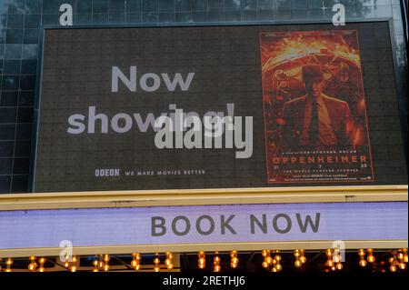 London, Großbritannien, 28. Juli 2023 Barbie und Oppenheimer eröffnen am Odeon Leicester Square. Stockfoto