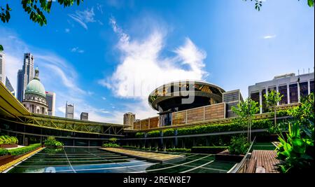 Die National Gallery Singapore ist eine öffentliche Einrichtung und ein nationales Museum, das sich der Kunst und Kultur widmet und sich im Civic District von Singapur befindet. Stockfoto