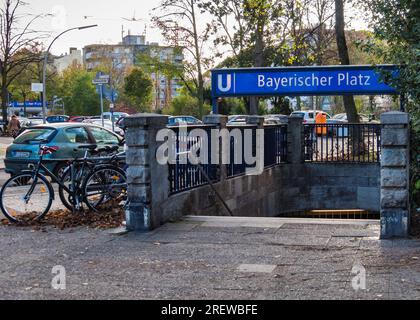 U Bayerischer, U-Bahn Eingang Bahnhof, Schöneberg, Berlin, Deutschland Stockfoto