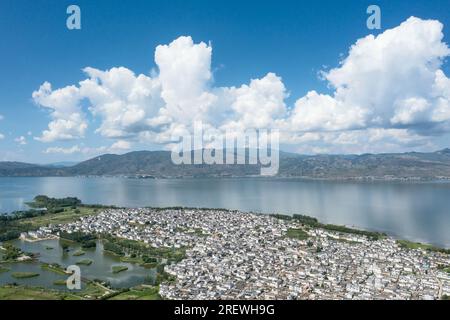 Felder und Dörfer. Foto in Yunnan, China. Stockfoto