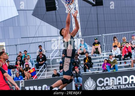 Edmonton, Kanada. 28. Juli 2023. Ulaanbaatar (MGL) (5) Delgernyam Davaasambuu erhält während der FIBA 3x3 2023-Aktion während der Qualifikationsrunde des Stopps Edmonton auf der FIBA 3x3 World Tour 1 Punkte. Ulaanbaatar (MGL) 21:20 San Juan (PR) (Foto: Ron Palmer/SOPA Images/Sipa USA) Kredit: SIPA USA/Alamy Live News Stockfoto