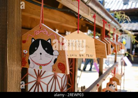 Juli 2023, Ise, Präfektur Mie. Okage Yokocho, ein kleines Viertel entlang Oharaimachi mit verschiedenen Geschäften und Restaurants Stockfoto