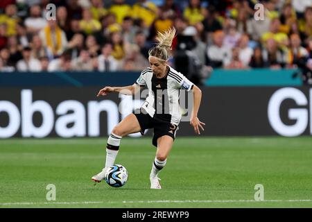 Sydney, Australien, 30. Juli 2023. Kathrin Hendrich aus Deutschland kontrolliert den Ball während des Fußballspiels der Frauen-Weltmeisterschaft zwischen Deutschland und Kolumbien im Allianz Stadium am 30. Juli 2023 in Sydney, Australien. Kredit: Damian Briggs/Speed Media/Alamy Live News Stockfoto