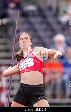 BREDA, NIEDERLANDE - JULI 30: Amy Hasselton von THOR tritt bei der niederländischen Leichtathletik-Meisterschaft am 30. Juli 2023 in Breda, Niederlande, an der Women Heptathlon - Javelin (Foto: Andre Weening/Orange Pictures). Kredit: Orange Pics BV/Alamy Live News Stockfoto