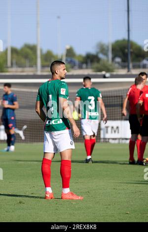 Valencia, Spanien. 29. Juli 2023. Aleksandar Sedlar von Deportivo Alaves schaut während der regulären Vorsaison La Liga Santander zwischen Valencia CF und Deportivo Alaves im Antonio Puchades Stadion. Endstand: Valencia CF 2:0 Deportivo Alaves. (Foto: German Vidal/SOPA Images/Sipa USA) Guthaben: SIPA USA/Alamy Live News Stockfoto