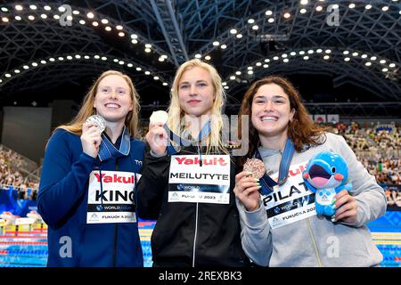 Fukuoka, Japan. 30. Juli 2023. Lilly King of the United States of America, Silver, Ruta Meilutyte von Litauen, Gold mit neuem Weltrekord, Benedetta Pilato von Italien, die Medaillen nach der Teilnahme am Breaststroke Women Final 50m während der World Aquatics Championships 20. in der Marine Messe Hall A in Fukuoka (Japan), Juli 30., 2023. Kredit: Insidefoto di andrea staccioli/Alamy Live News Stockfoto