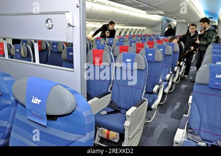 Innenraum der Boeing 787 Dreamliner - LOT Polish Airlines Stockfoto