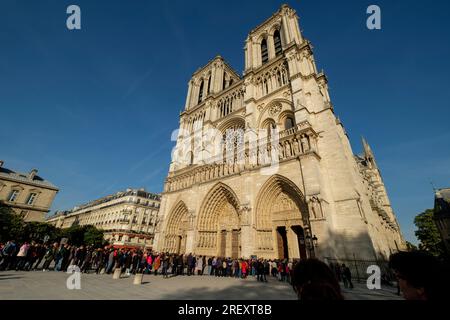 Kathedrale Notre Dame, Hauptquartier der Erzdiözese von Paris, Westfassade, Paris, Frankreich, Westeuropa Stockfoto