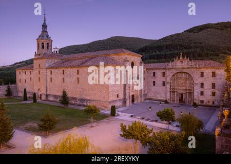 Königliches Kloster San Millán de Yuso, erbaut im Jahr 1053 von König García Sánchez III. Von Navarra, San Millán de la Cogolla, La Rioja, Spanien Stockfoto