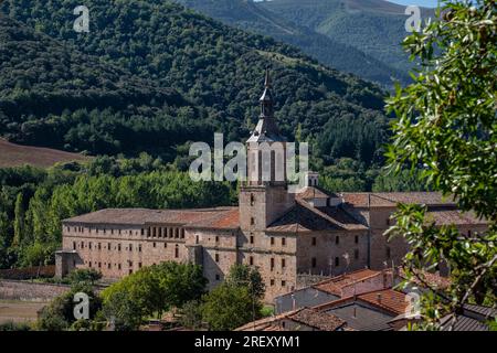 Königliches Kloster San Millán de Yuso, erbaut im Jahr 1053 von König García Sánchez III. Von Navarra, San Millán de la Cogolla, La Rioja, Spanien Stockfoto