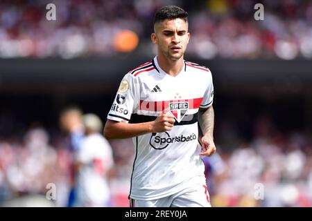 São Paulo (SP), 30. Juli - Fußball/São PAULO-BAHIA - Nestor von São Paulo - Spiel zwischen São Paulo x Bahia, gültig für die achtzehnte Runde der brasilianischen Meisterschaft, die am sonntagmorgen 30 in Morumbi Staidum, südliche Zone von São Paulo, stattfindet. Stockfoto