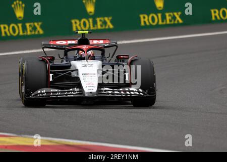 Stavelot, Belgien. 30. Juli 2023. Yuki Tsunoda aus AlphaTauri auf der Strecke während des F1 Grand Prix von Belgien im Spa Francorchamps am 30. Juli 2023 in Stavelot, Belgien. Kredit: Marco Canoniero/Alamy Live News Stockfoto