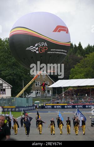 Stavelot, Belgien. 30. Juli 2023. Abbildung zeigt die Eröffnungszeremonie des Autorennens F1 des Großen Preises Belgiens in Spa-Francorchamps, Sonntag, den 30. Juli 2023. Der Spa-Francorchamps Formel 1 Grand Prix findet an diesem Wochenende vom 28. Juli bis 30. Juli statt. BELGA FOTO JONAS ROOSENS Kredit: Belga News Agency/Alamy Live News Stockfoto