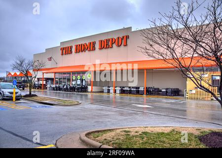 Springfield, Missouri - 20. März 2019: The Home Depot gehört zu den größten amerikanischen Einzelhändlern für Heimwerkerbedarf. Es verkauft auch Bauprodukte Stockfoto