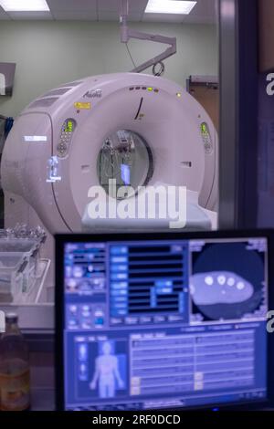MRT-Scanner, Radiologiestation, im Krankenhaus Stockfoto