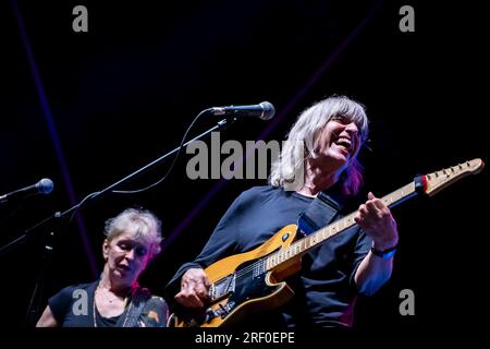 29. Juli 2023, Pomigliano D'Arco, Kampanien / Neapel, Italien: Der legendäre Jazz- und zeitgenössische Gitarrist Mike Stern und seine Bandgäste des Pomigliano Jazz Festivals im Giovanni Paolo II Public Park in Pomigliano d'Arco. (Kreditbild: © Giovanni Esposito/Pacific Press via ZUMA Press Wire) NUR REDAKTIONELLE VERWENDUNG! Nicht für den kommerziellen GEBRAUCH! Stockfoto