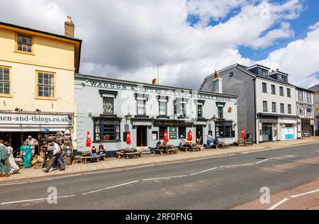 Das Waggon & Horses Inn & Market House Pub am Straßenrand in High Street, Newmarket, einer Marktstadt im West Suffolk District in Suffolk, Ostengland Stockfoto