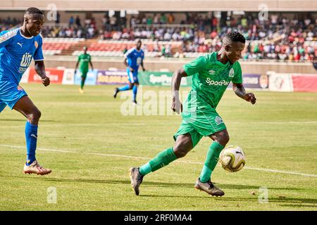 Nairobi, Kenia. 25. Juni 2023. Bonface OMONDI (FW, Gor Mahia) Nairobi City Stars gegen Gor Mahia, kenianische Premier League. Gor Mahia gewann 4:1 und wurde Champions der kenianischen Premier League. Kasarani-Stadion. Kredit: XtraTimeSports (Darren McKinstry) / Alamy. Stockfoto