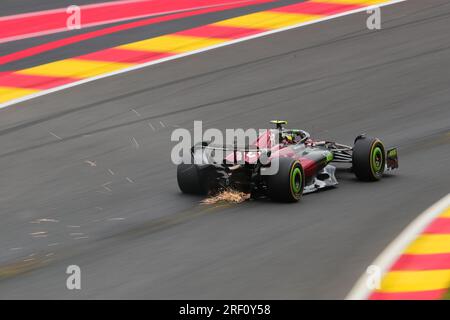 Stavelot, Belgien. 30. Juli 2023. Alfa Romeos chinesischer Fahrer Zhou Guanyu tritt am 30. Juli 2023 beim Rennen des Formel-1-Grand Prix 2023 in Belgien auf dem Circuit of Spa-Francorchamps in Stavelot, Belgien, an. Kredit: Zheng Huansong/Xinhua/Alamy Live News Stockfoto