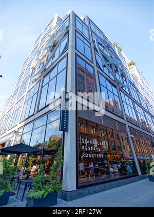 Chelsea: 61 Ninth Avenue ist eine Anordnung von Glaswürfeln, entworfen von Rafael Viñoly Architects und fertiggestellt im Jahr 2019. Stockfoto