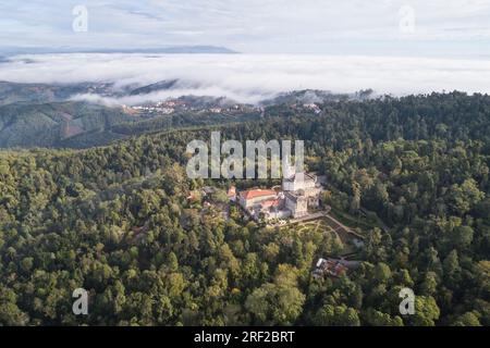 Bucaco - Bussaco Palace Hotel aus der Vogelperspektive Stockfoto