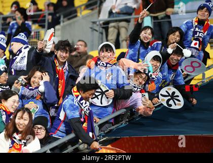 Wellington, Neuseeland. 31. Juli 2023. Die japanischen Fans reagieren vor dem Spiel der Gruppe C zwischen Japan und Spanien auf der FIFA Women's World Cup 2023 in Wellington, Neuseeland, am 31. Juli 2023. Kredit: Qin Lang/Xinhua/Alamy Live News Stockfoto