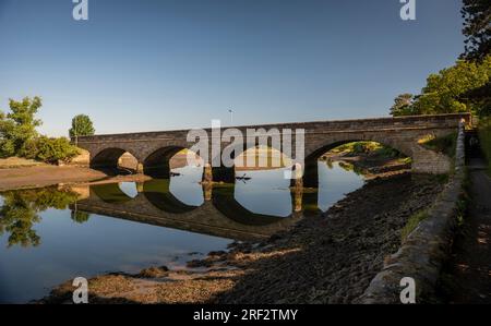 Die Duchess's Bridge über den Fluss Aln in Alnmouth, Northumberland, Großbritannien Stockfoto