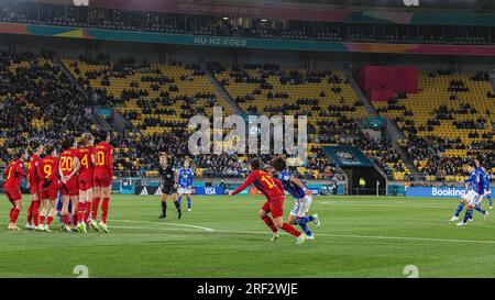 Wellington, Neuseeland. 31. Juli 2023. Hikaru Naomoto aus Japan tritt beim FIFA Frauen-Weltmeisterschaftsspiel Gruppe C 2023 zwischen Japan und Spanien im Regionalstadion in Neuseeland einen Freistoß (Kreditbild: ©James Foy/Alamy Live News) Stockfoto